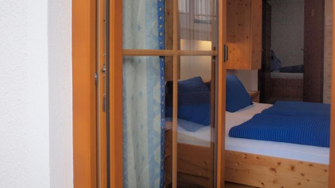 Pension Bernhards Engelhartszell Bagian luar foto